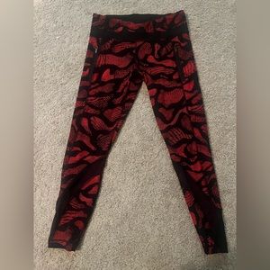 Lululemon size 6 leggings